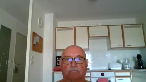 Snapshot of onemoretimebis chatting on June 30, 2026, 4:41 pm Onemoretimebis online show from June 30, 2026, 4:41 pm