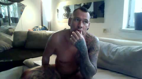 .....mICha..... online show from January 9, 2025, 9:27 am