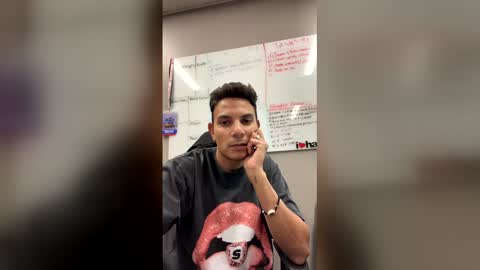 onewildxxx online show from March 24, 2026, 2:05 am