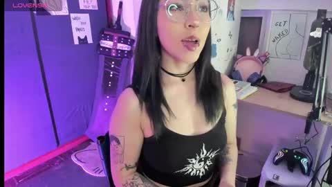 oni_dakotta online show from September 29, 2025, 10:42 am