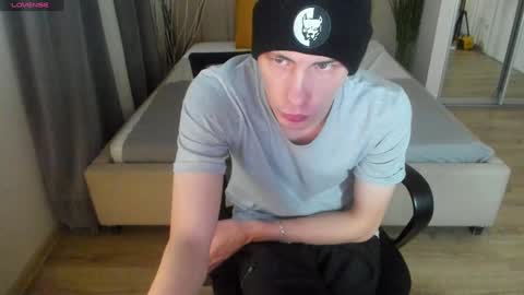 Erick  online show from January 13, 2025, 12:24 pm