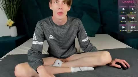 Erick  online show from September 26, 2025, 7:45 am