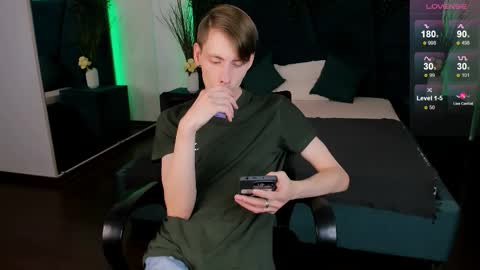 Erick  online show from November 26, 2025, 6:47 am