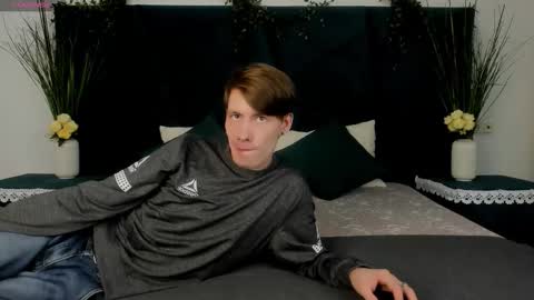 Erick  online show from December 19, 2025, 11:39 am