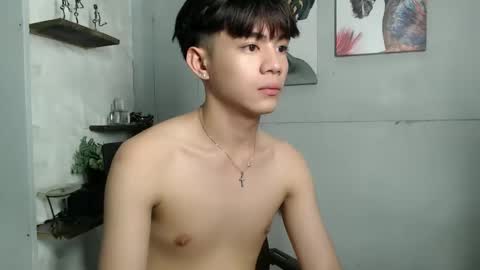 MAU online show from December 13, 2025, 7:53 pm