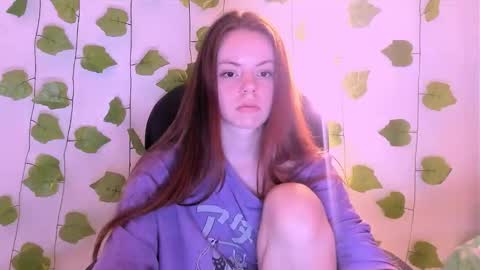 only_sarah1 online show from December 19, 2025, 9:33 pm