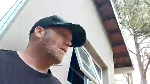 For me to know online show from October 15, 2025, 11:43 am