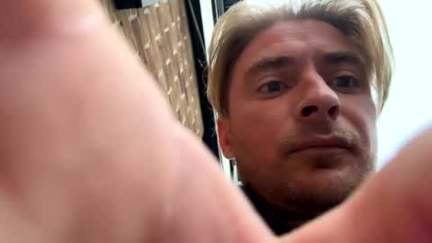 onlyloveyoutwice2016 online show from October 14, 2025, 4:19 pm