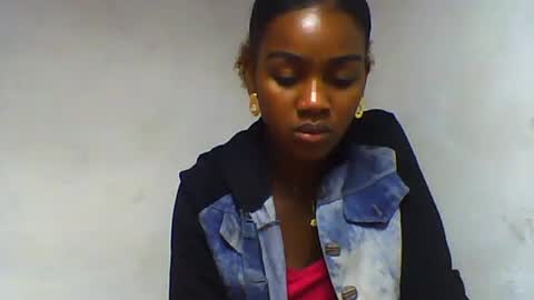 Snapshot of oooorazanasoa chatting on June 17, 2026, 4:52 pm oooorazanasoa online show from June 17, 2026, 4:52 pm
