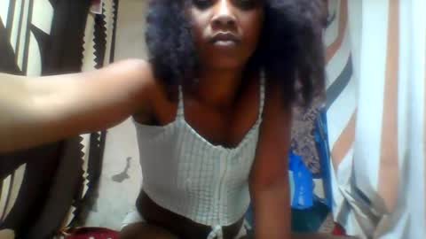 oooozafiette online show from July 10, 2026, 12:08 pm