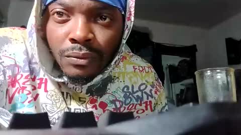 opaque772800 online show from October 22, 2025, 11:37 pm