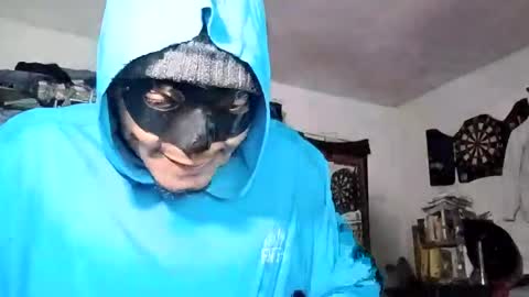 opaque772800 online show from November 30, 2025, 5:00 am