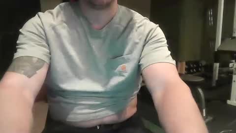 Snapshot of open_torequest chatting on November 19, 2025, 9:15 pm open_torequest online show from November 19, 2025, 9:15 pm