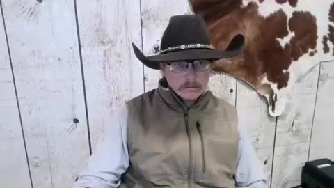 kinkynerd online show from November 29, 2025, 5:38 pm