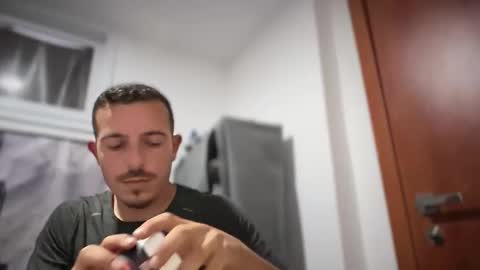 Snapshot of or690 chatting on October 26, 2025, 5:52 pm or online show from October 26, 2025, 5:52 pm