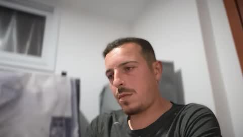 Snapshot of or690 chatting on October 27, 2025, 5:17 pm or online show from October 27, 2025, 5:17 pm