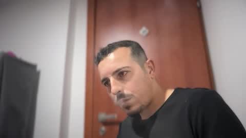 Snapshot of or690 chatting on October 30, 2025, 4:41 pm or online show from October 30, 2025, 4:41 pm