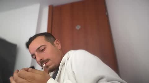 Snapshot of or690 chatting on November 26, 2025, 9:10 am or online show from November 26, 2025, 9:10 am