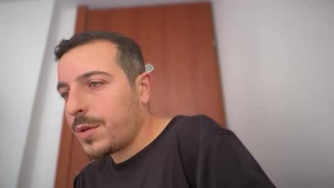 Snapshot of or690 chatting on December 2, 2025, 9:36 am or online show from December 2, 2025, 9:36 am