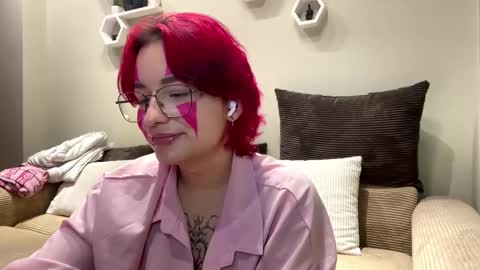 Thea online show from October 31, 2025, 7:42 am