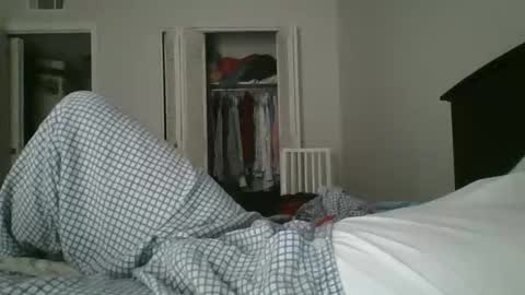 orange22boi online show from October 26, 2025, 2:23 pm