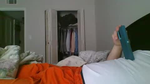 orange22boi online show from November 8, 2025, 3:23 pm