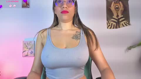 Snapshot of oriana_52 chatting on July 9, 2026, 2:37 am Oriana online show from July 9, 2026, 2:37 am