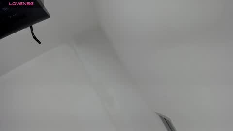 Miss Guzman  online show from October 6, 2025, 11:24 pm