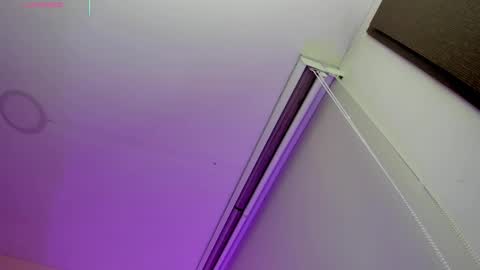 Miss Guzman  online show from February 18, 2026, 11:11 pm