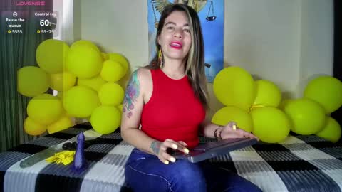 Snapshot of oriana_thomson2 chatting on May 21, 2026, 6:59 pm Oriana online show from May 21, 2026, 6:59 pm