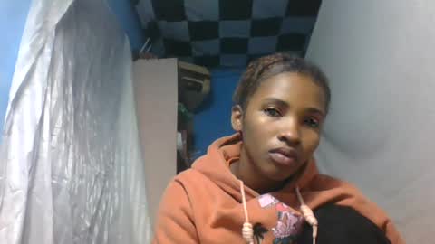 Snapshot of orianie064 chatting on July 14, 2026, 4:28 am orianie064 online show from July 14, 2026, 4:28 am