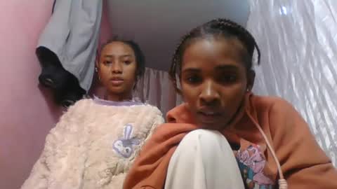 Snapshot of orianie064 chatting on July 23, 2026, 6:39 pm orianie064 online show from July 23, 2026, 6:39 pm