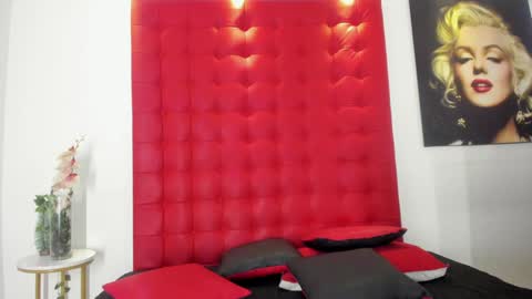 orion y perla online show from January 31, 2025, 7:39 am