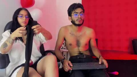 orion y perla online show from February 14, 2025, 3:54 am