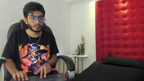 orion y perla online show from February 18, 2025, 4:04 am