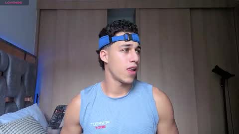 Orionblaze 69  online show from October 30, 2025, 9:04 pm