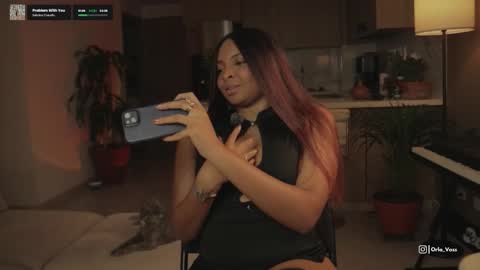 Orla online show from November 12, 2025, 12:11 am