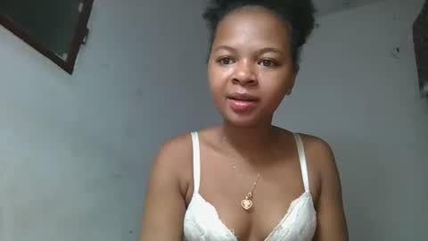 ornellahhh online show from October 12, 2025, 1:37 am