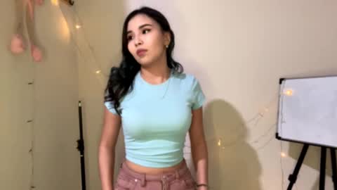 Angel online show from December 3, 2025, 11:30 am