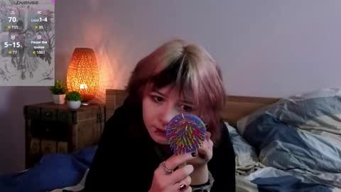 Ashley online show from October 6, 2025, 5:43 pm