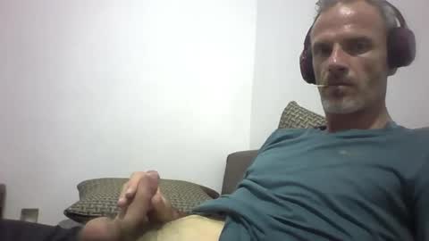 orwel09 online show from November 27, 2025, 5:26 pm