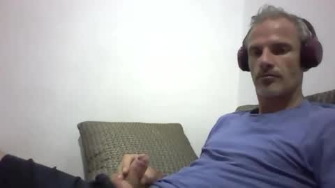 orwel09 online show from December 18, 2025, 4:46 pm