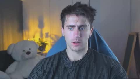 Oscar online show from November 7, 2025, 9:04 pm