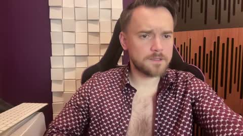 Snapshot of oscarsavage chatting on January 28, 2025, 12:47 am Oscar Steel Savage online show from January 28, 2025, 12:47 am