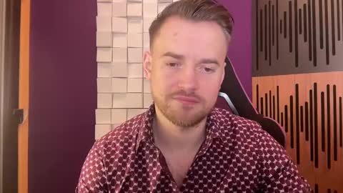 Snapshot of oscarsavage chatting on February 9, 2025, 5:01 pm Oscar Steel Savage online show from February 9, 2025, 5:01 pm