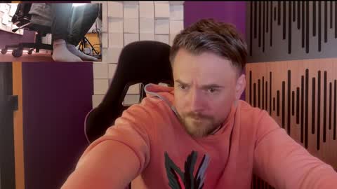 Snapshot of oscarsavage chatting on February 24, 2025, 10:14 pm Oscar Steel Savage online show from February 24, 2025, 10:14 pm