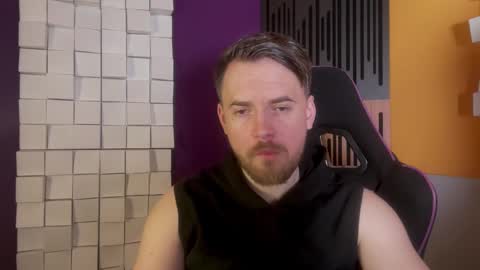 Snapshot of oscarsavage chatting on February 26, 2025, 10:09 pm Oscar Steel Savage online show from February 26, 2025, 10:09 pm