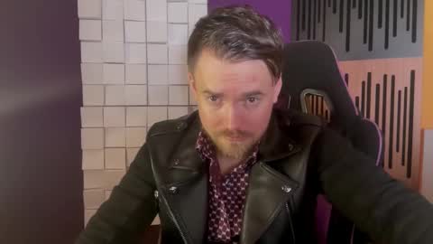 Snapshot of oscarsavage chatting on March 1, 2025, 1:32 am Oscar Steel Savage online show from March 1, 2025, 1:32 am