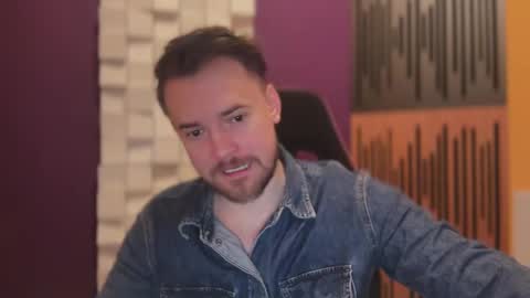 Snapshot of oscarsavage chatting on March 3, 2025, 8:21 pm Oscar Steel Savage online show from March 3, 2025, 8:21 pm