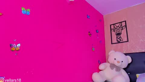 Snapshot of osiris_doll chatting on September 28, 2025, 7:52 pm vella online show from September 28, 2025, 7:52 pm